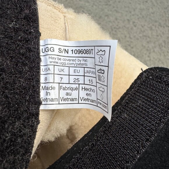 UGG AUSTRALIA Kids Keelan Boots Unisex 8 EU 25 Black Suede & Sheepskin Booties - Picture 8 of 8